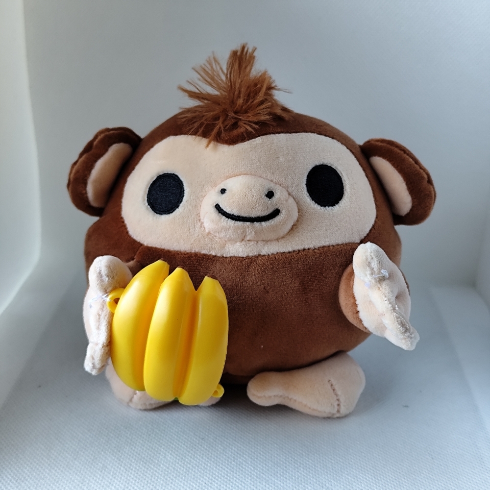 4/$50⭐️RIKO Monkey Holding A Bunch Of Bananas ZURU Snackles Series 2